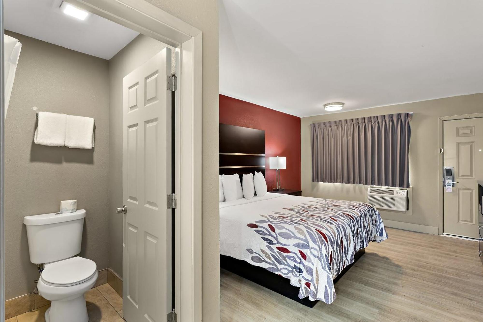 Red Roof Inn Реддінг Екстер'єр фото